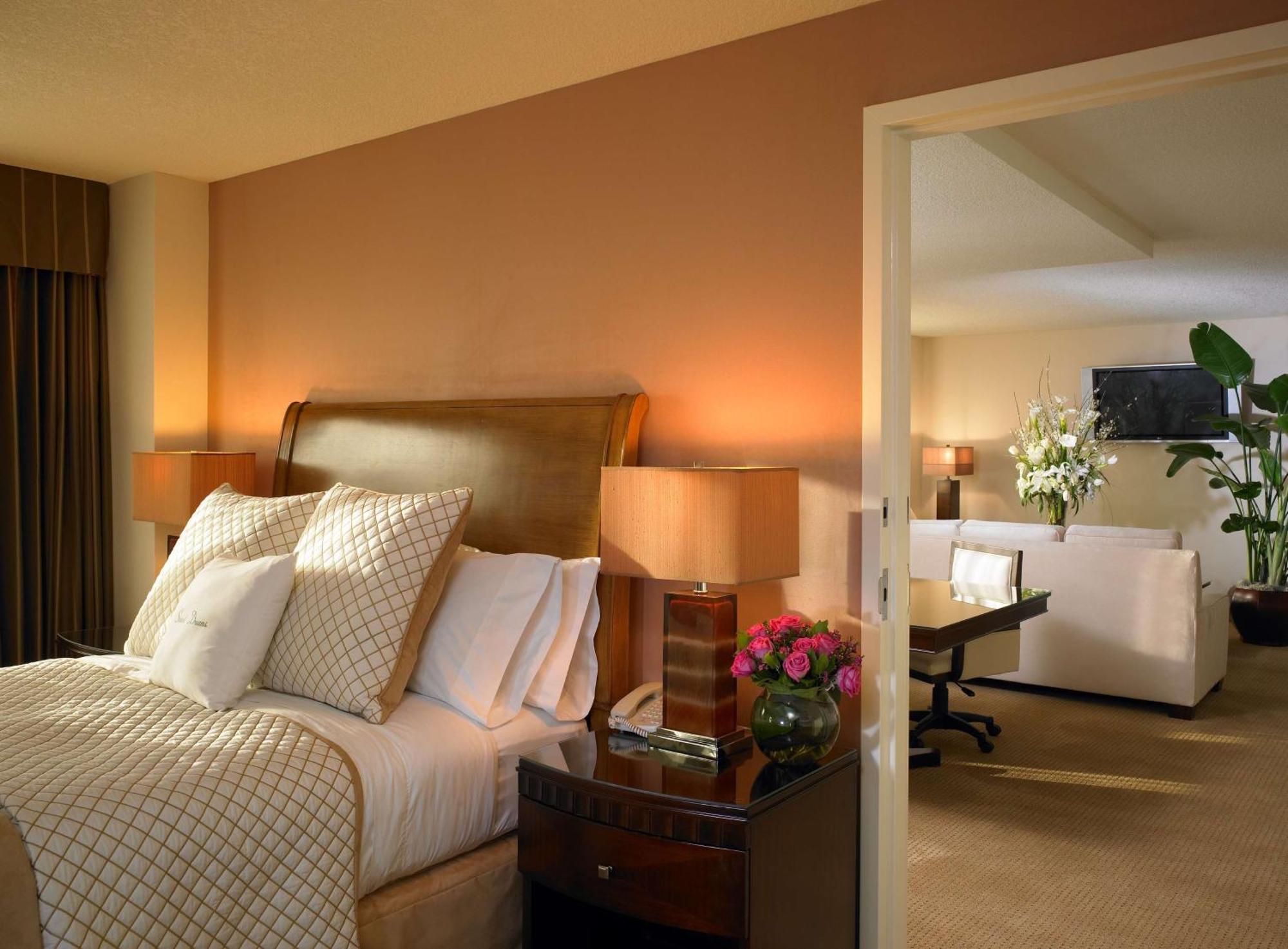 Doubletree Suites By Hilton Anaheim Resort/Convention Center Exterior foto
